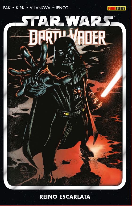Portada de Darth Vader Vol. 4: Reino Escarlata, de Greg Pak. Mostrando a Vader visto desde arriba. Vader tiene la mano derecha con los dedos extendidos mientras que la izquierda blande su sable de luz rojo. El piso es  de rocas negras y charcos de agua.